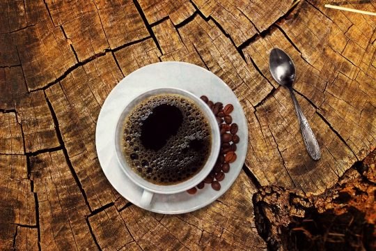 la présentation des bienfaits d'un bon café noir